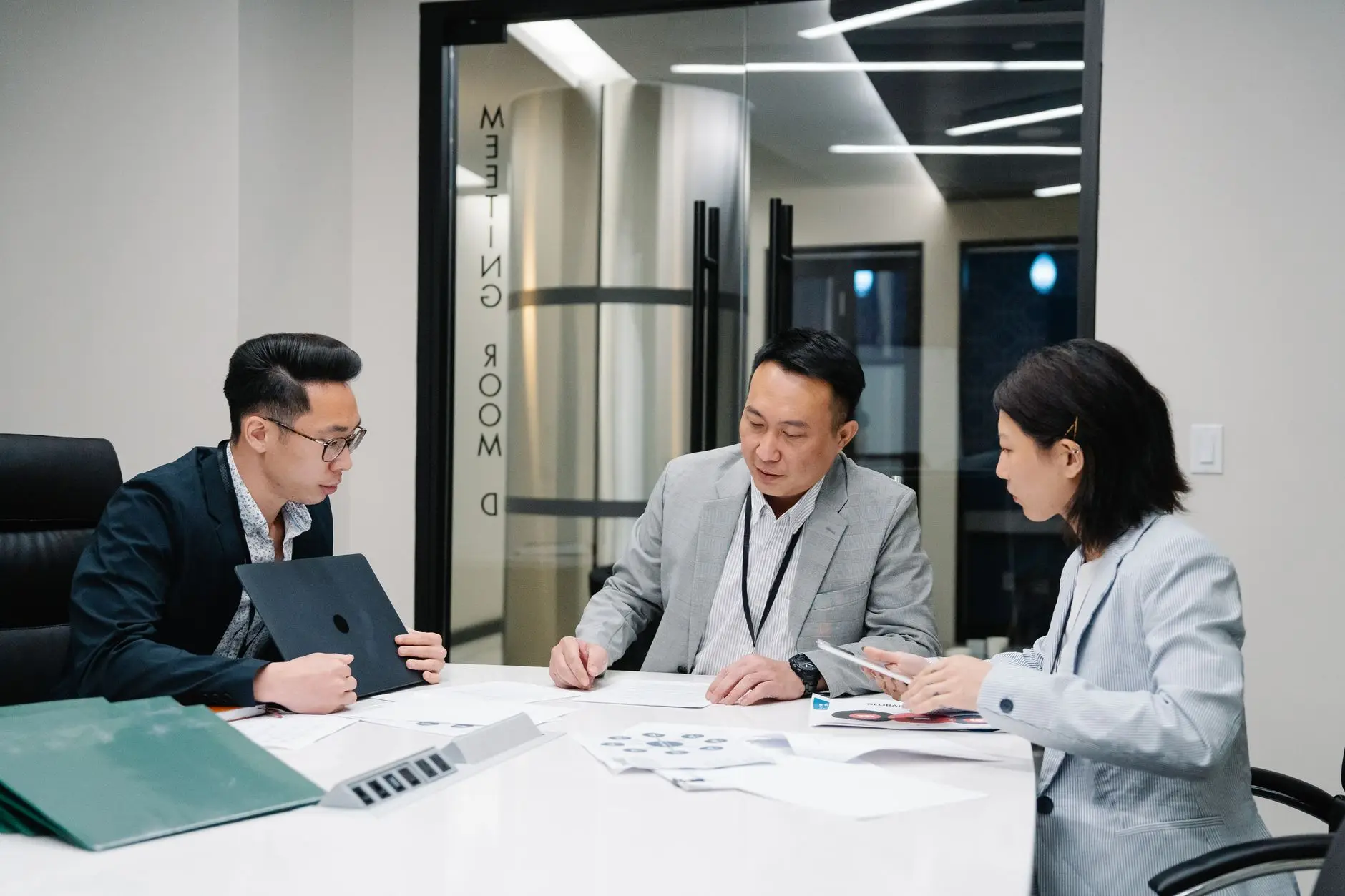 海口企业网站建设全流程详解:从需求沟通到上线部署正文配图 1